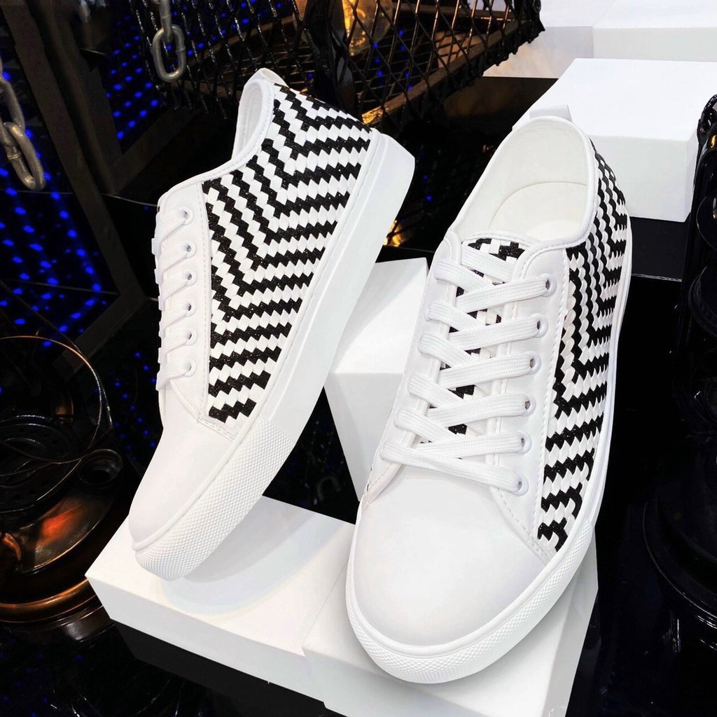 Giày sneaker nam kẻ caro 2 màu trắng và đen thời trang
