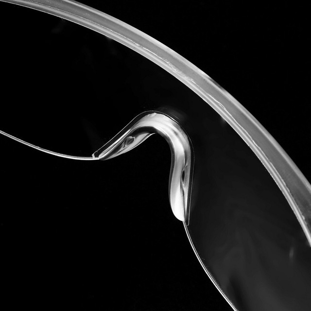 Kính bảo hộ trắng trong an toàn tuyệt đối