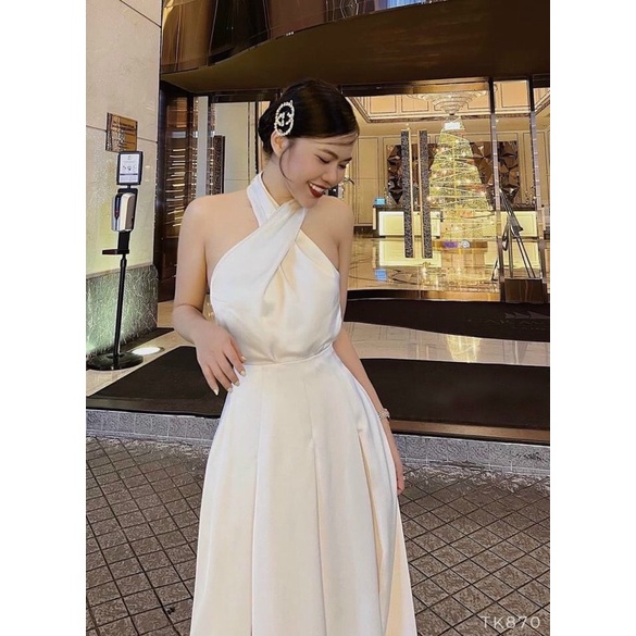 Sét áo cổ yếm kèm chân váy midi TK