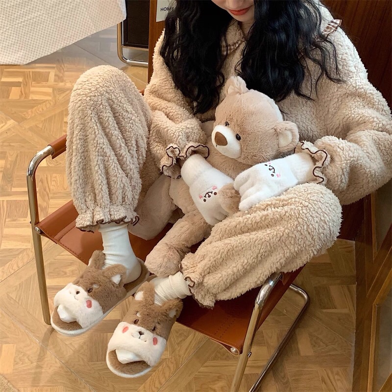 Dép bông đi trong nhà hình con gấu có tai màu nâu