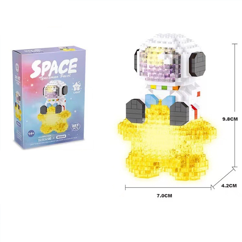 Mô hình lắp ghép hình phi hành gia có đèn led độc đáo QC Store