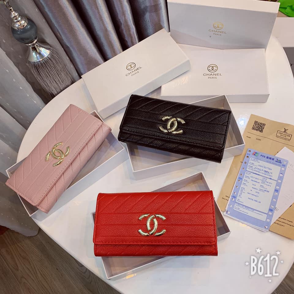 Ví Chanel logo