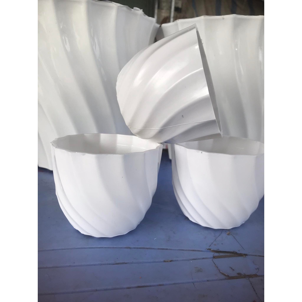 Chậu Trồng Hoa Hình ốc Xoắn mimi Màu Trắng KT 11x9x7cm