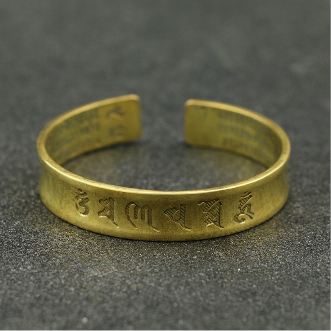 Vòng tay đồng vàng khắc Lục Tự Chân Ngôn và Bát Nhã Chân Kinh