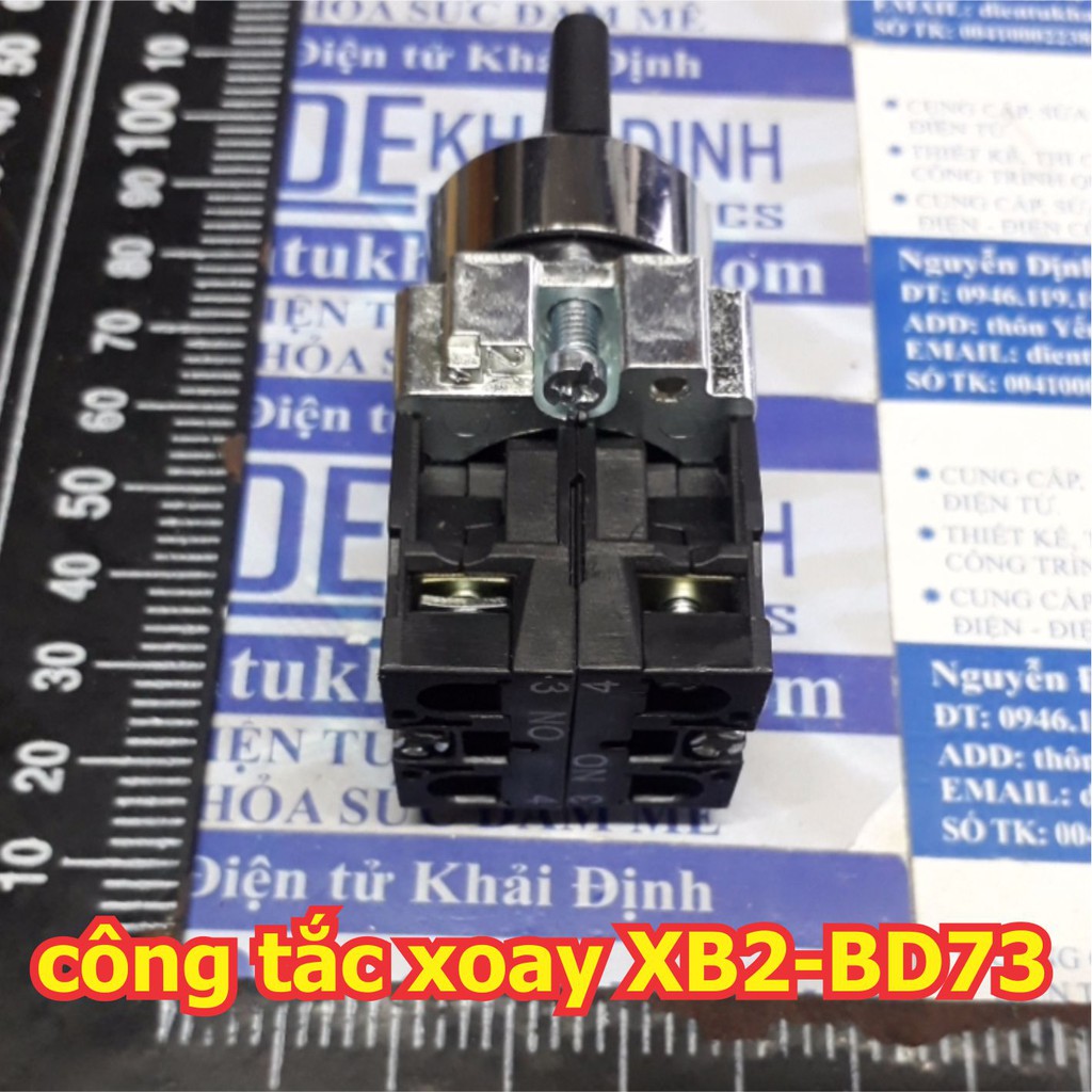 Công tắc xoay tủ điện 1 RESET, 1 ON/OFF , 2 thường mở, phi 22mm, XB2-BD73 kde5621