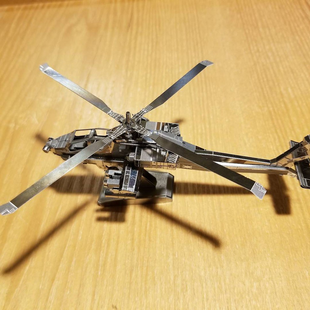 Mô Hình 3D Kim Loại Trực Thăng AH-64 Apache