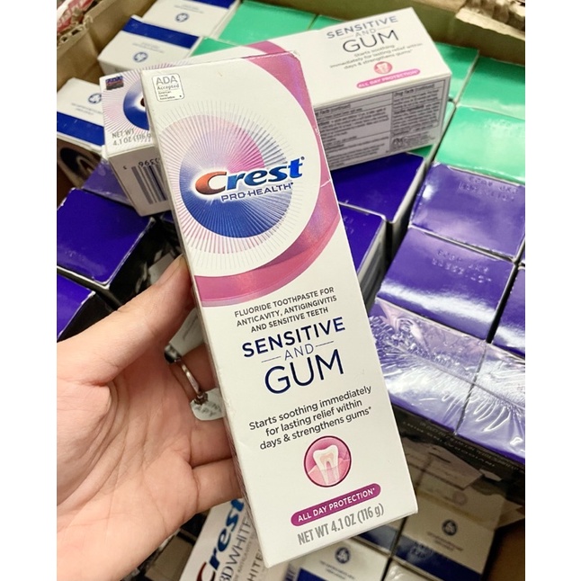 Kem Đánh Răng Crest Gum Detoxify - Sensitivity - Charcoal Than Tre Làm Trắng Làm Mát Nướu 104gr Chính Hãng Mỹ