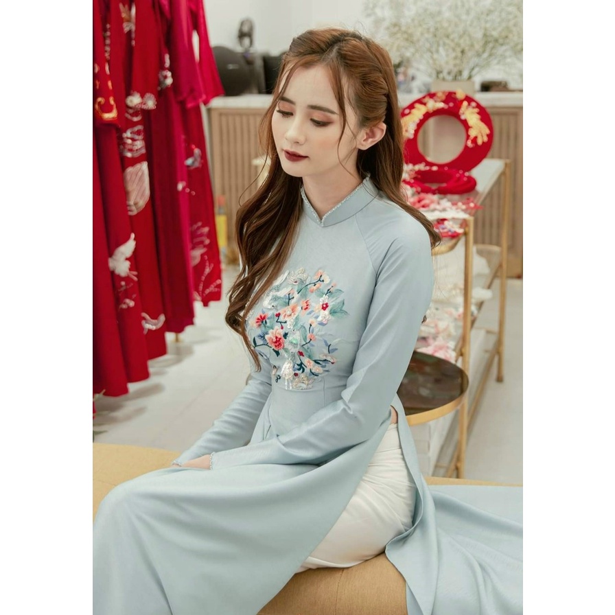 Áo dài truyền thống lụa xanh ngọc thêu đính kết thủ công tà dài đẹp 135cm đi dạy du lịch Nét Việt