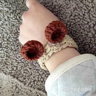 Vòng tay len handmade