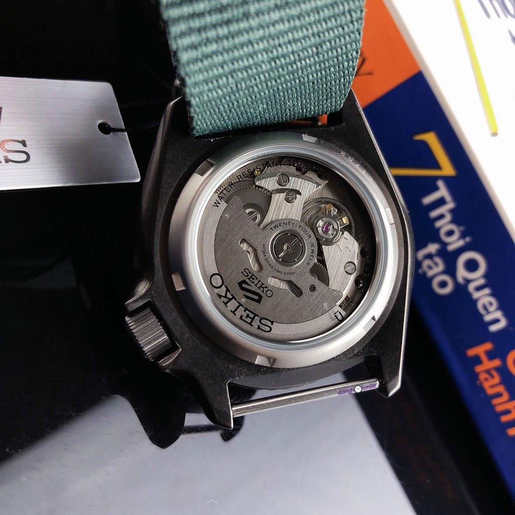 Đồng hồ nam Seiko 5 sense style SRPD77K1