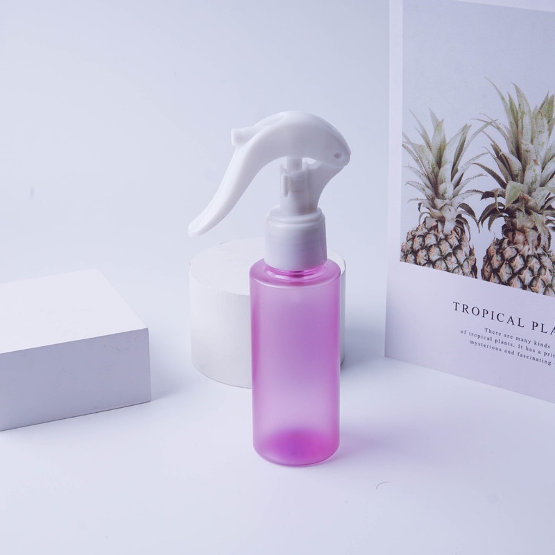 Chai chiết nước hoa mini 60ml có thể tái sử dụng kèm móc khóa tiện dụng