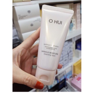 Sữa rửa mặt - Ohui Miracle Moisture Cleansing Foam