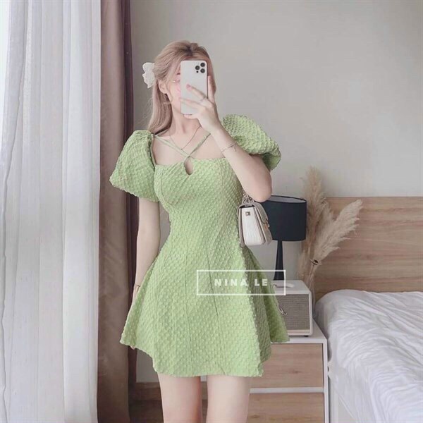 Đầm nữ dự tiệc,đầm xốp cổ vuông tay phồng cột yếm,chất đẹp lên from chuẩn,diện đi đâu cũng sang
