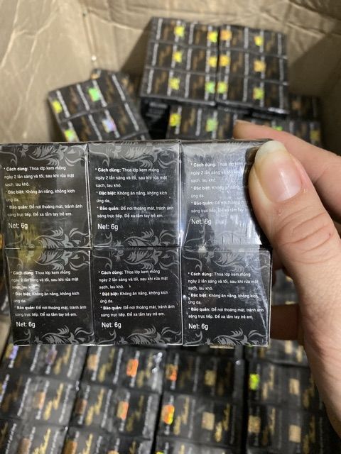 12 hủ Kem mụn White Fashion