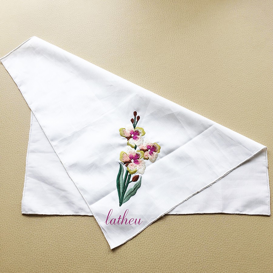 Khăn thêu Phong Lan