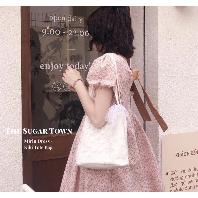 Túi đính hoa Kiki Tote Bag Sugar Town