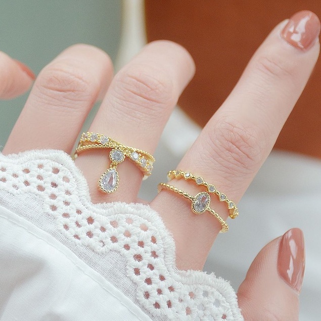 Nhẫn hở mạ vàng 18K đính đá zircon hình giọt nước