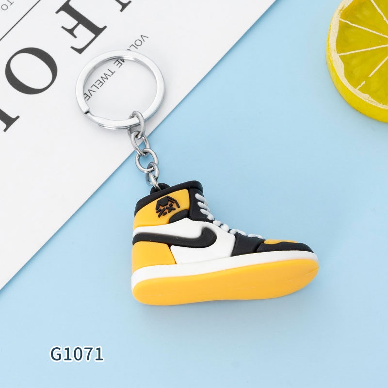 Móc Khóa Hình Đôi Giày Thể Thao mini 3D Bằng Cao Su Mềm aj1