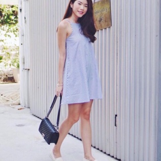 Đầm yếm kẻ sọc