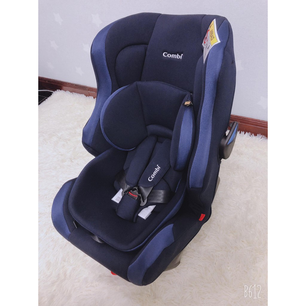 Ghế ngồi ô tô Combi Wego Long (0-7Y)