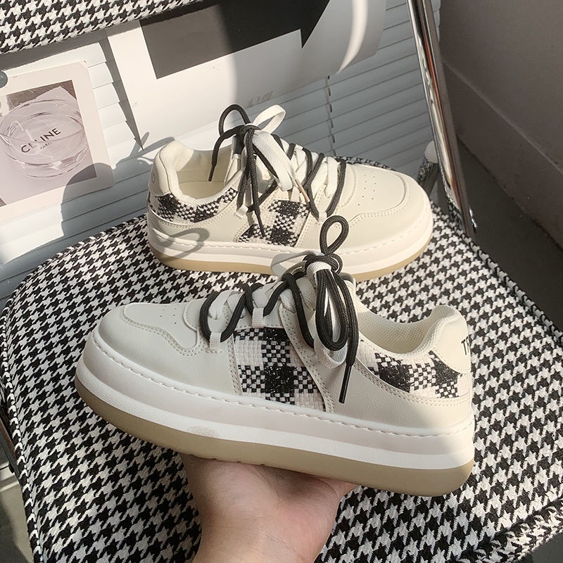 Giày thể thao nữ độn đế bánh mì tăng chiều cao họa tiết caro màu HotTrend Mã CR01