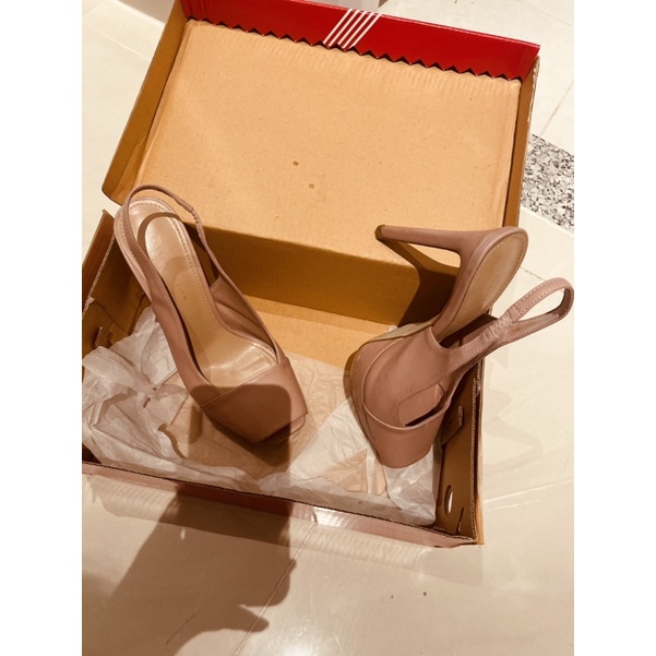 Thanh lý🔥giày cao gót C&K auth size 37