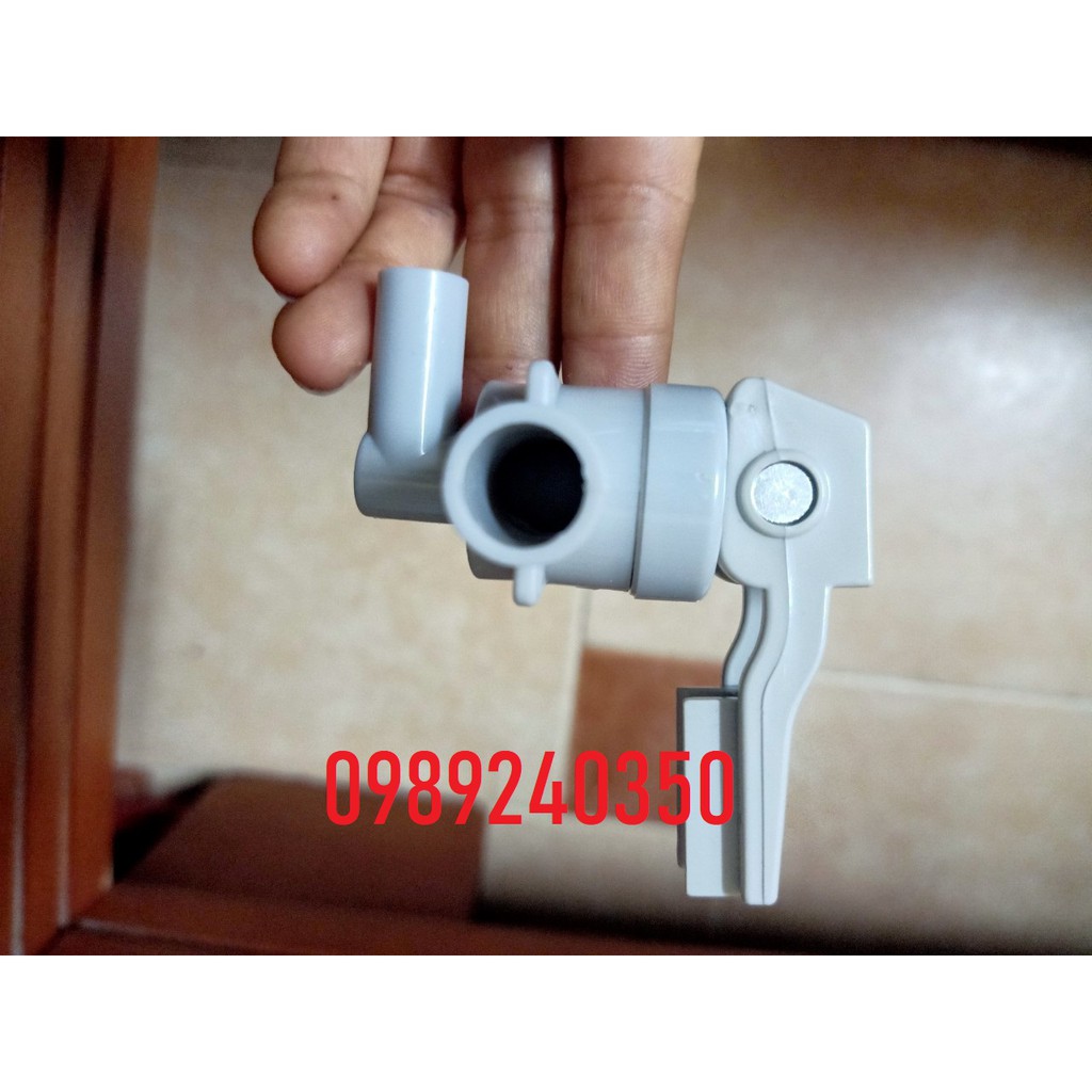 Vòi cây nước nóng lạnh bên nóng