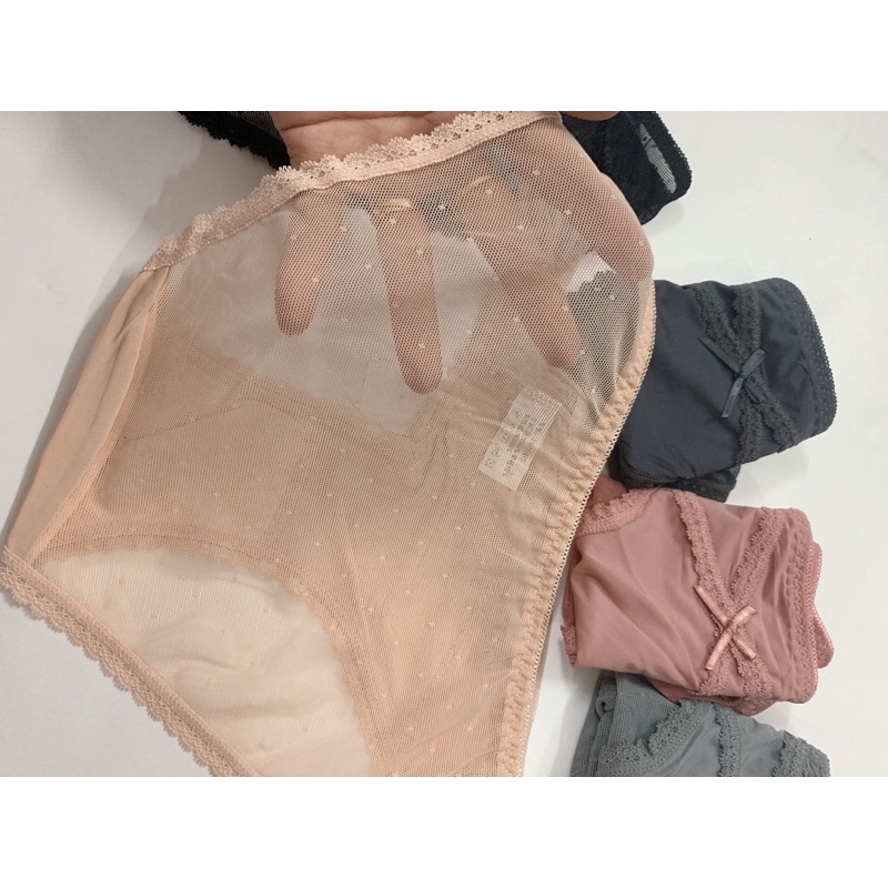Quần lót ren mềm cao cấp, thoáng mát, nhẹ nhàng. Phom 40-58kg, vòng mông 80-95cm. Sumo 079.