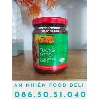 Tương Ớt Tỏi Lee Kum Kee Chili Garlic Sauce 226GM