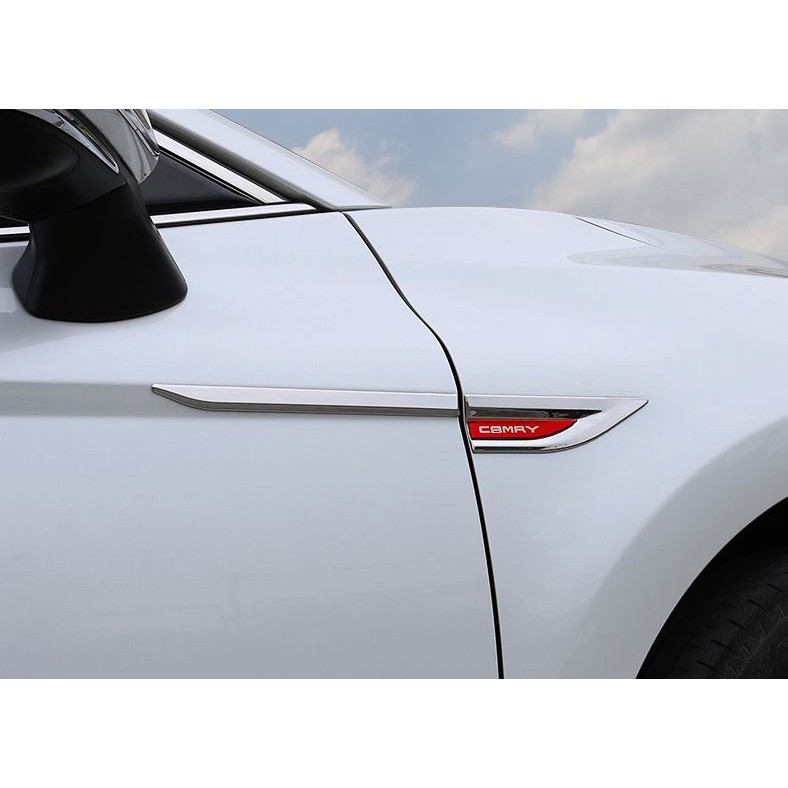 Ốp mang cá hông xe logo Camry