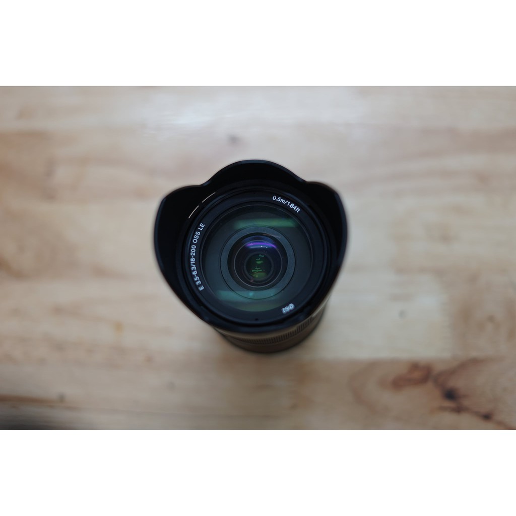 Ống Kính Sony 18-200mm F3.5-6.3