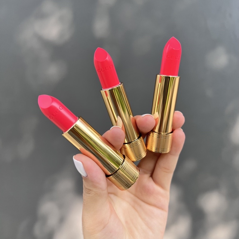 Son GUCCI 301 Mae Coral - Gucci Rouge À Lèvres Satin Lipstick 301