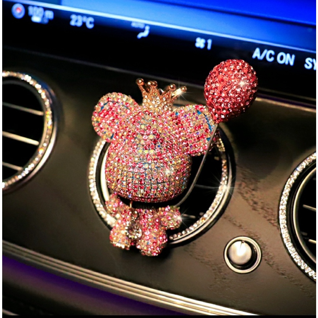 Sáp thơm cài cửa gió ôtô hình gấu Gloomy Bear cầm bóng bay đính đá sang trọng dễ thương