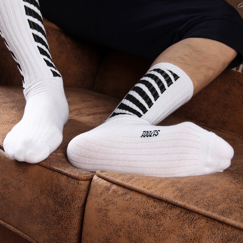 Vớ Thể Thao Cotton Cổ Cao Đến Giữa Bắp Chân Màu Trắng Đen Phong Cách Đường Phố Harajuku Phương Tây Cho Nam