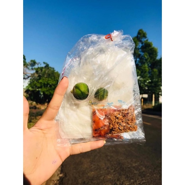 Bánh tráng tắc bon bon tặng kèm bánh n