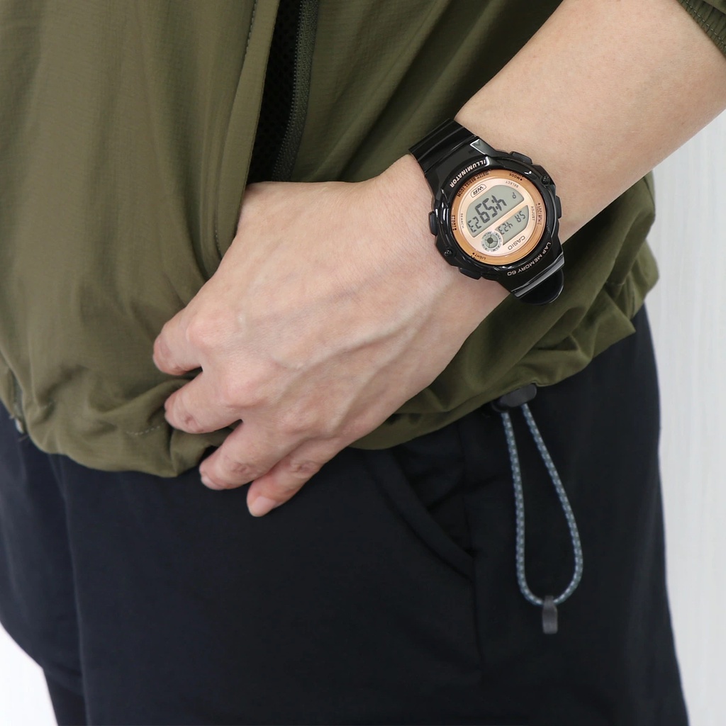 Đồng Hồ Casio Unisex LWS-1200H-1AVDF Dây Nhựa Màu Đen | Viền Màu Vàng Hồng | WR100M | Pin 5 Năm