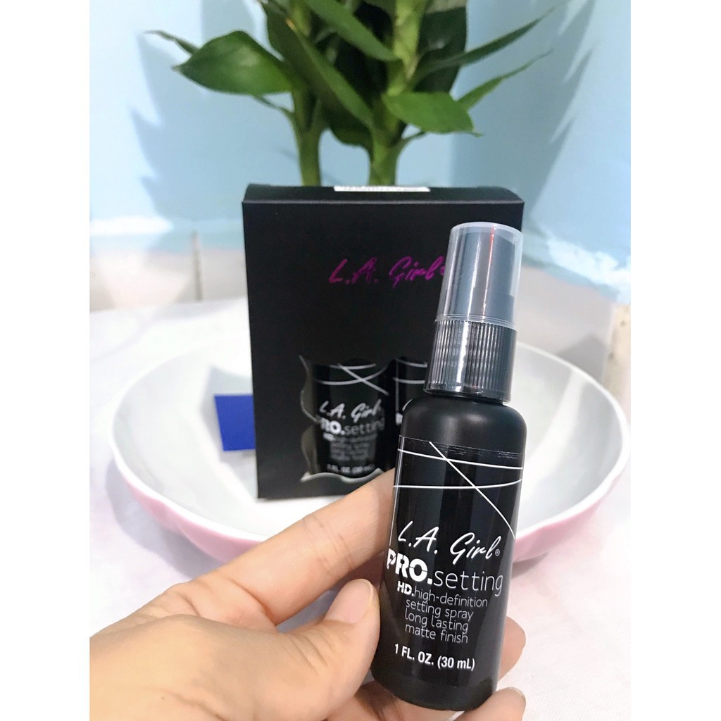 [AUTHENTIC 100%] Xịt Khoáng Khóa Lớp Trang Điểm L.A Girl Pro Setting Spray (30ml) | BigBuy360 - bigbuy360.vn