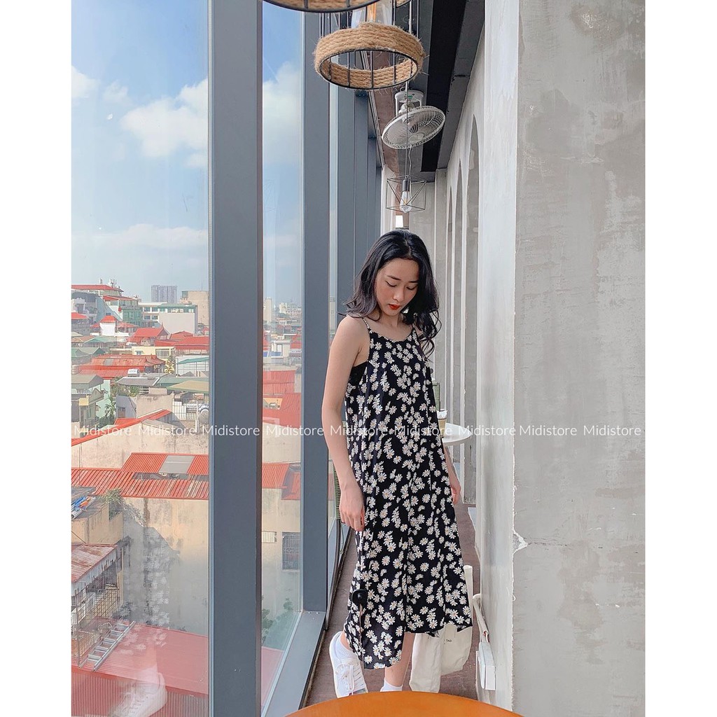 VÁY HOA CÚC 2 DÂY TRẮNG TÍM ĐEN SUÔNG DÀI DAISY - ĐẦM MAXI HAI DÂY XẺ TÀ HOA NHÍ NỮ | BigBuy360 - bigbuy360.vn