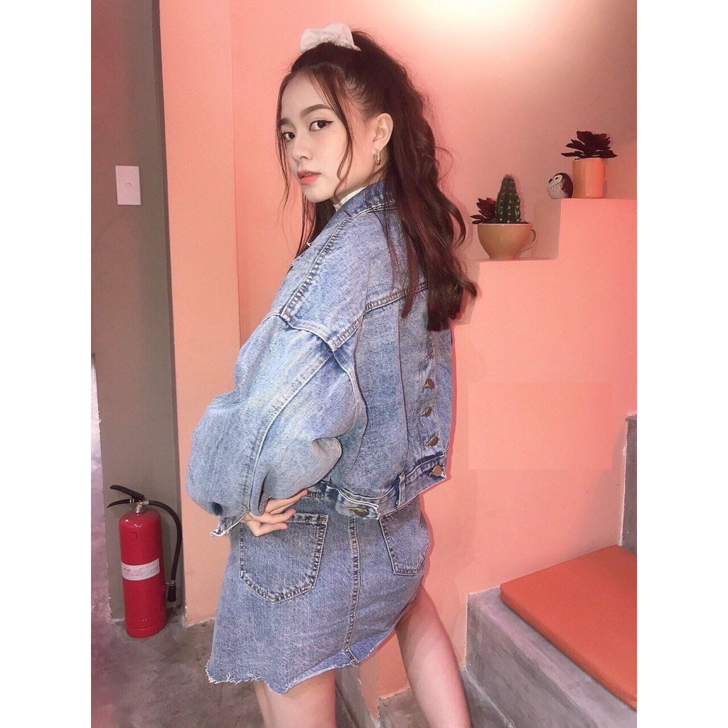 [Chiwawa shop] ÁO KHOÁC JEAN NỮ 4 CÚC SAU LƯNG (XANH JEAN) CROPTOP SIÊU HOT 2021