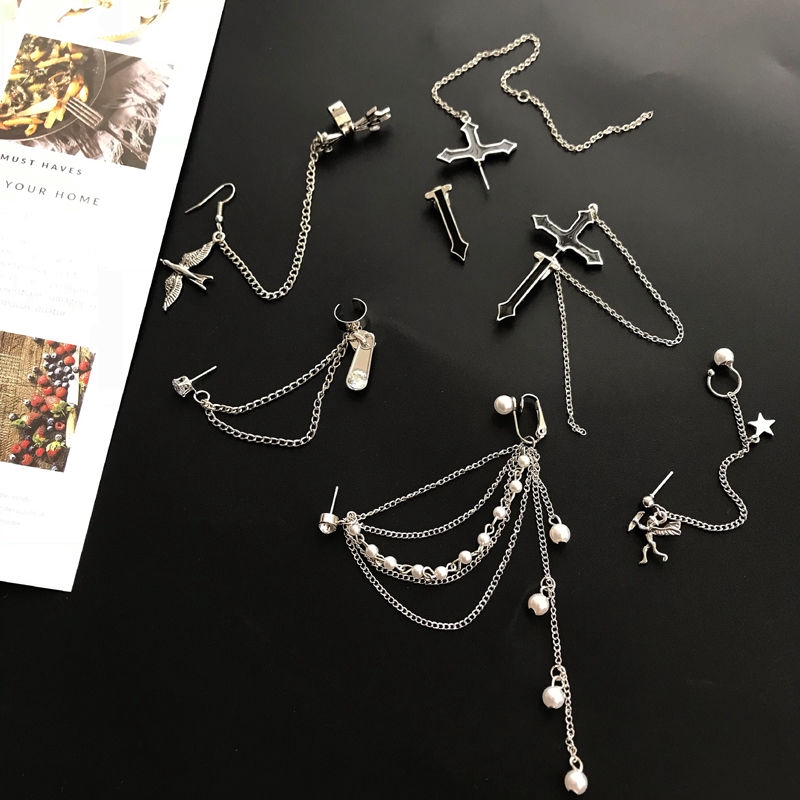 Khuyên kẹp tai phong cách cá tính