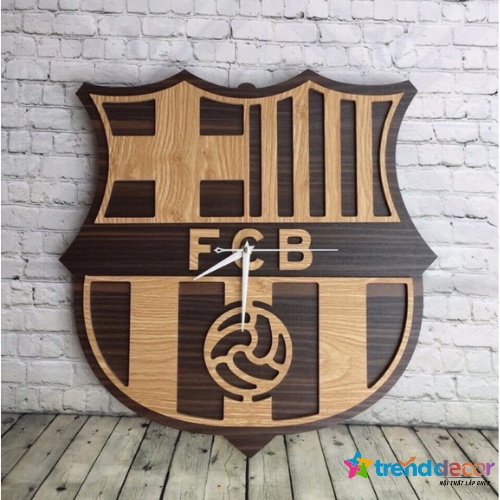 ĐỒNG HỒ GỖ TREO TƯỜNG LOGO BÓNG ĐÁ FCB Trenddecor