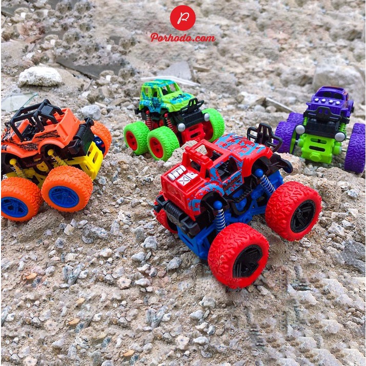 Xe ô tô đồ chơi quán tính chạy đà cho bé nhiều màu sắc,chạy rất xa, bền bì, nhựa ABS an toàn KB216112