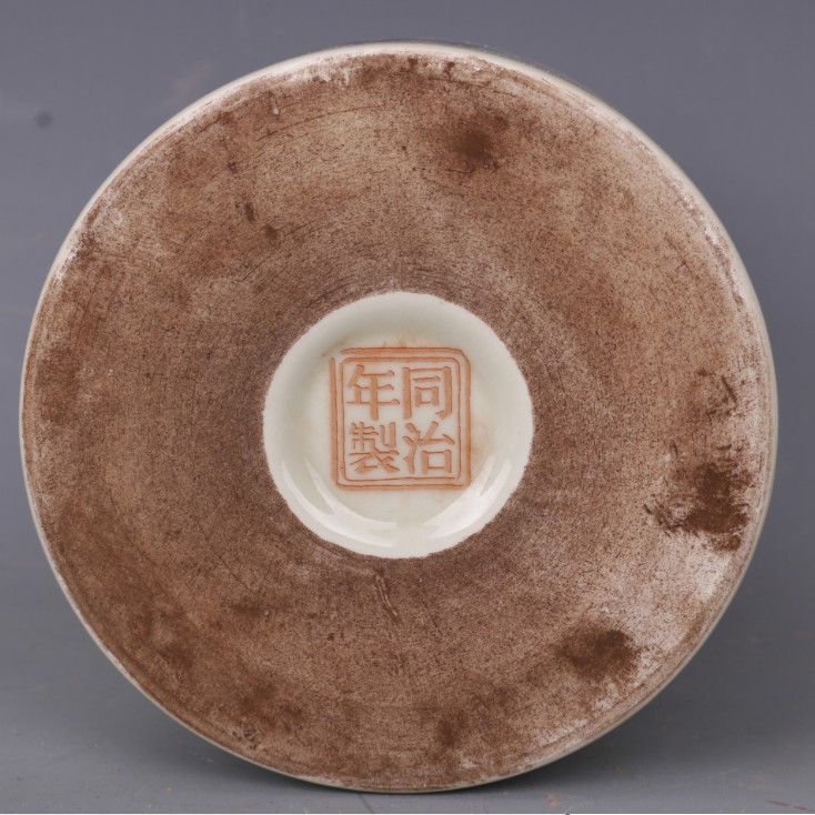 Ống Đựng Bút Bằng Sứ Kiểu Dáng Cổ Điển