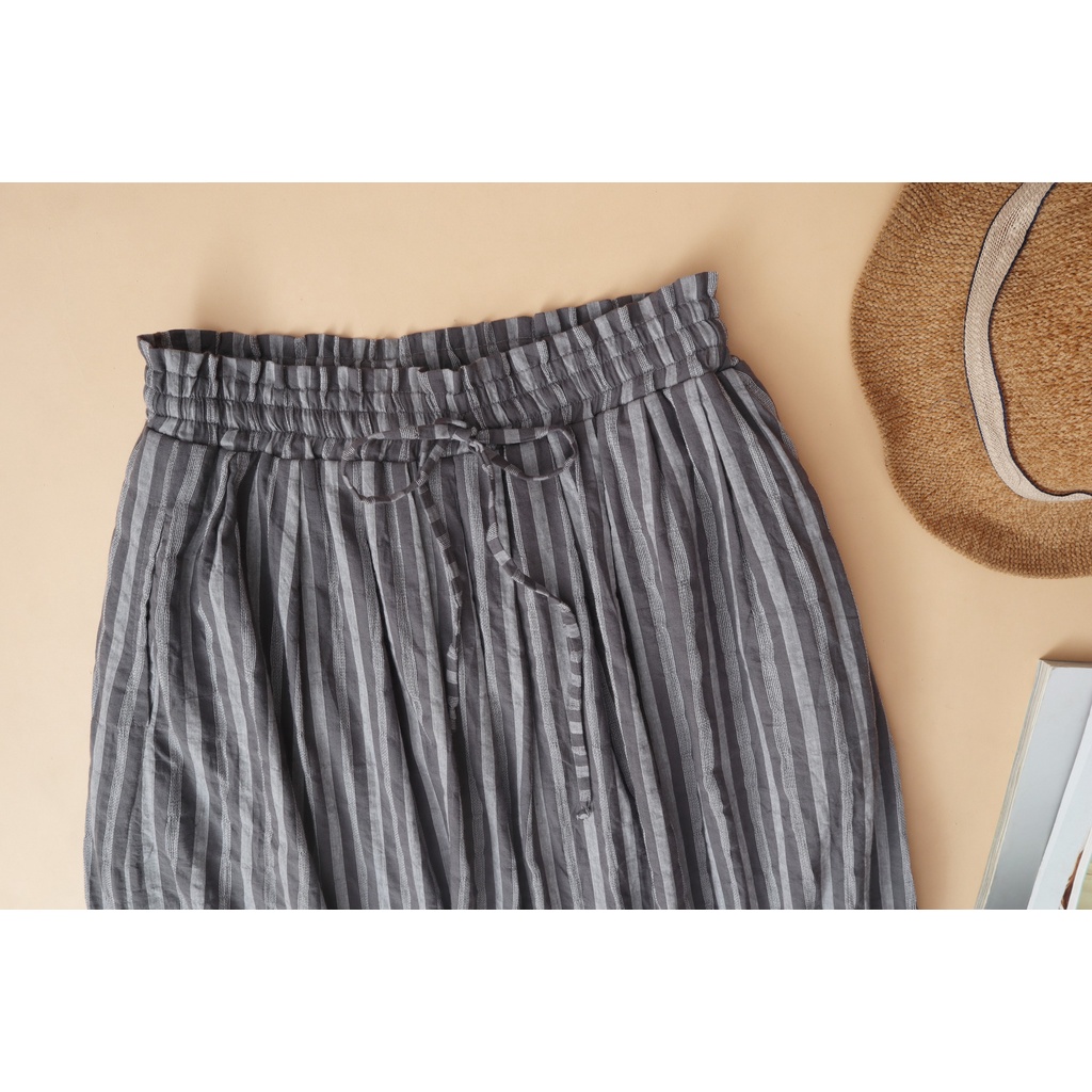 Chân váy boil form dài - sọc KACHISA màu xám
