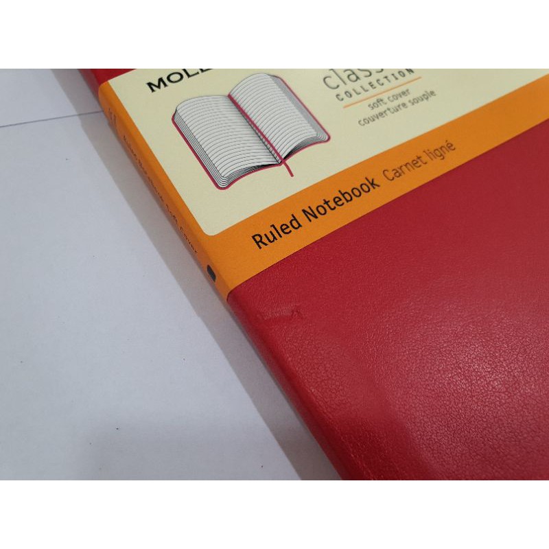 Moleskine Ruled Sổ Tay Bìa Mềm Màu Đỏ Tiện Dụng