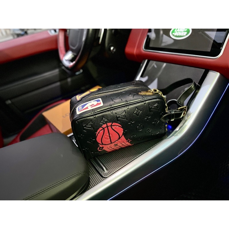Túi cầm tay LV NBA DOPP KIT thời trang cao cấp 2022