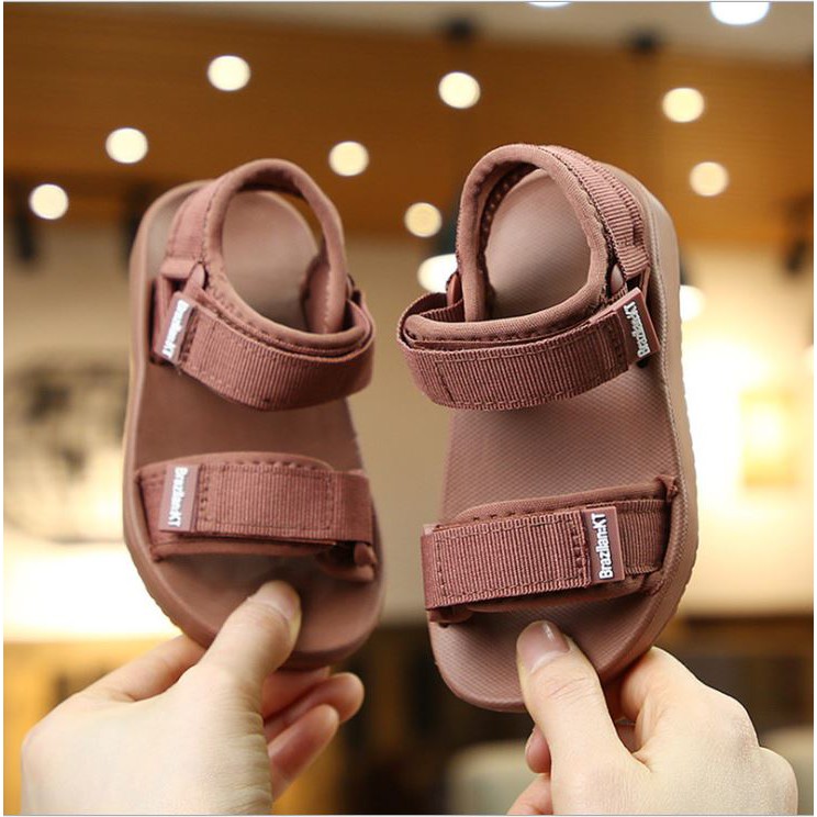 Sandal trẻ em bé trai thời trang 2020 size 30-35 XD01