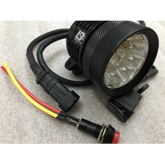 Đèn Trợ Sáng L9X Cree 9 bóng led Cực Sáng Chống Nước  Bảo Hành 6 Tháng!