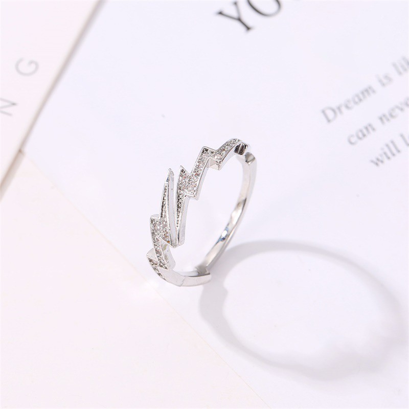 Nhẫn đính đá zircon thời trang hàn quốc hình tia chớp