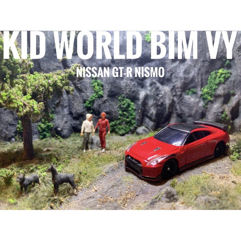 Xe mô hình Tomica Nissan GT-R Nismo. MS: 243. Tỷ lệ 1:62.